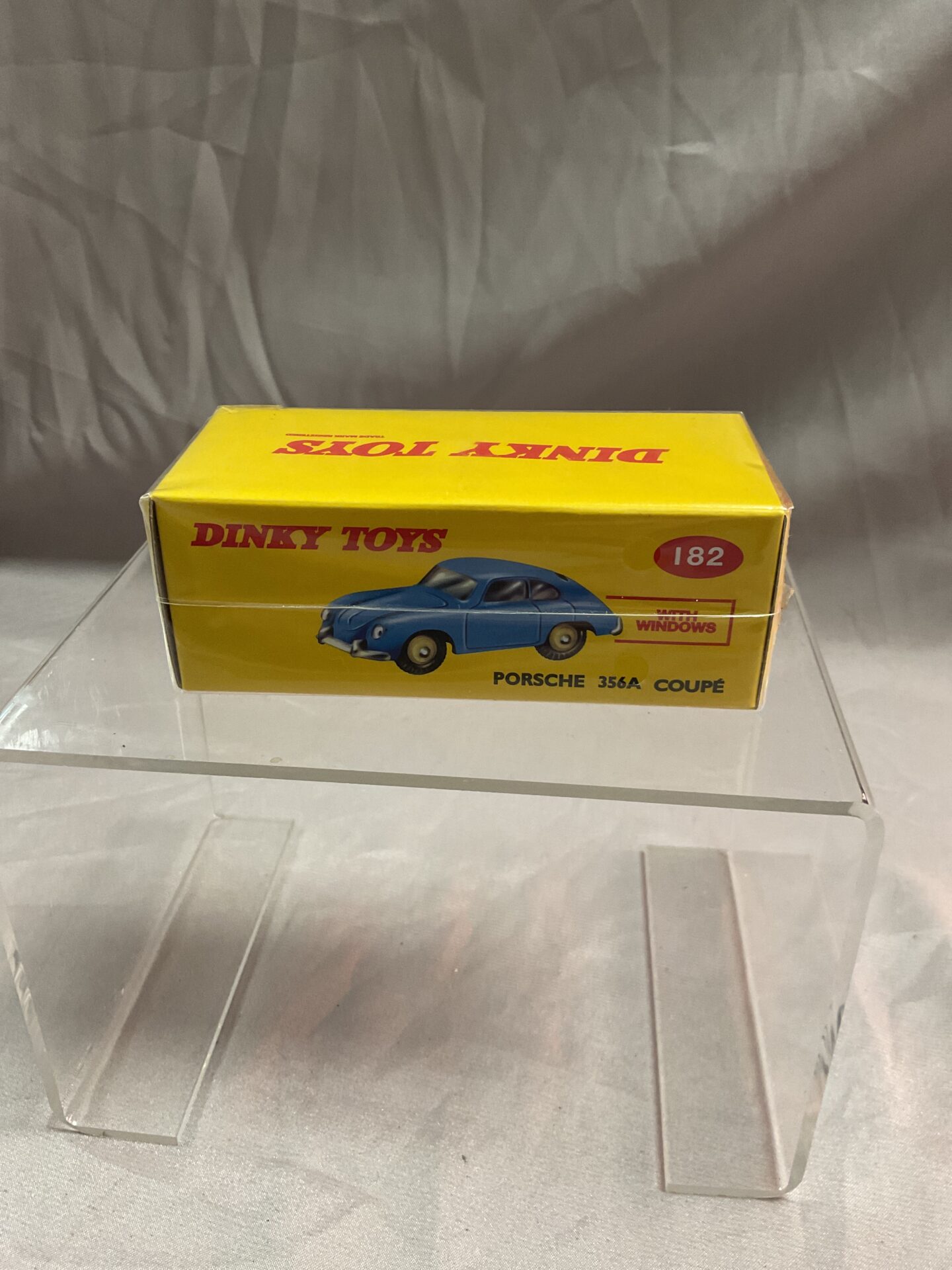 916 Dinky Porsche 356a sealed in box