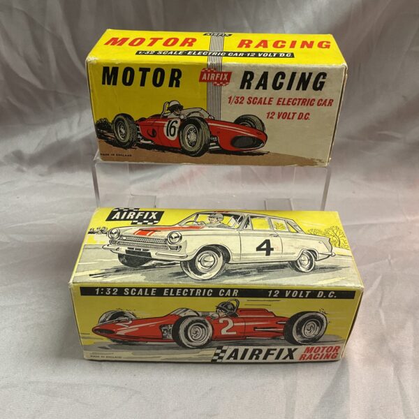 Front view of a vintage Airfix Motor Racing 1:32 scale box.
