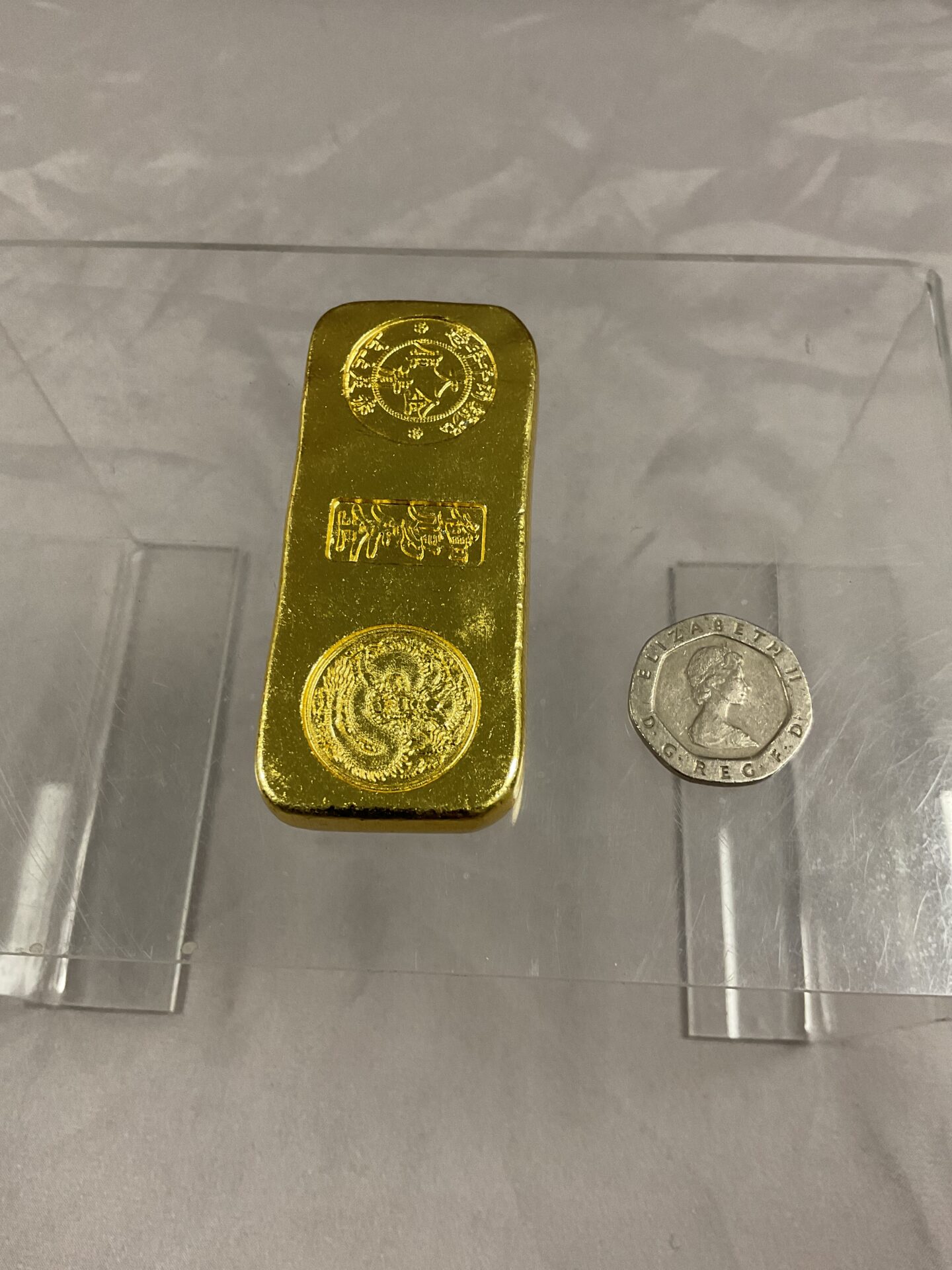 858 Replica Chinese gold ingot paperweight