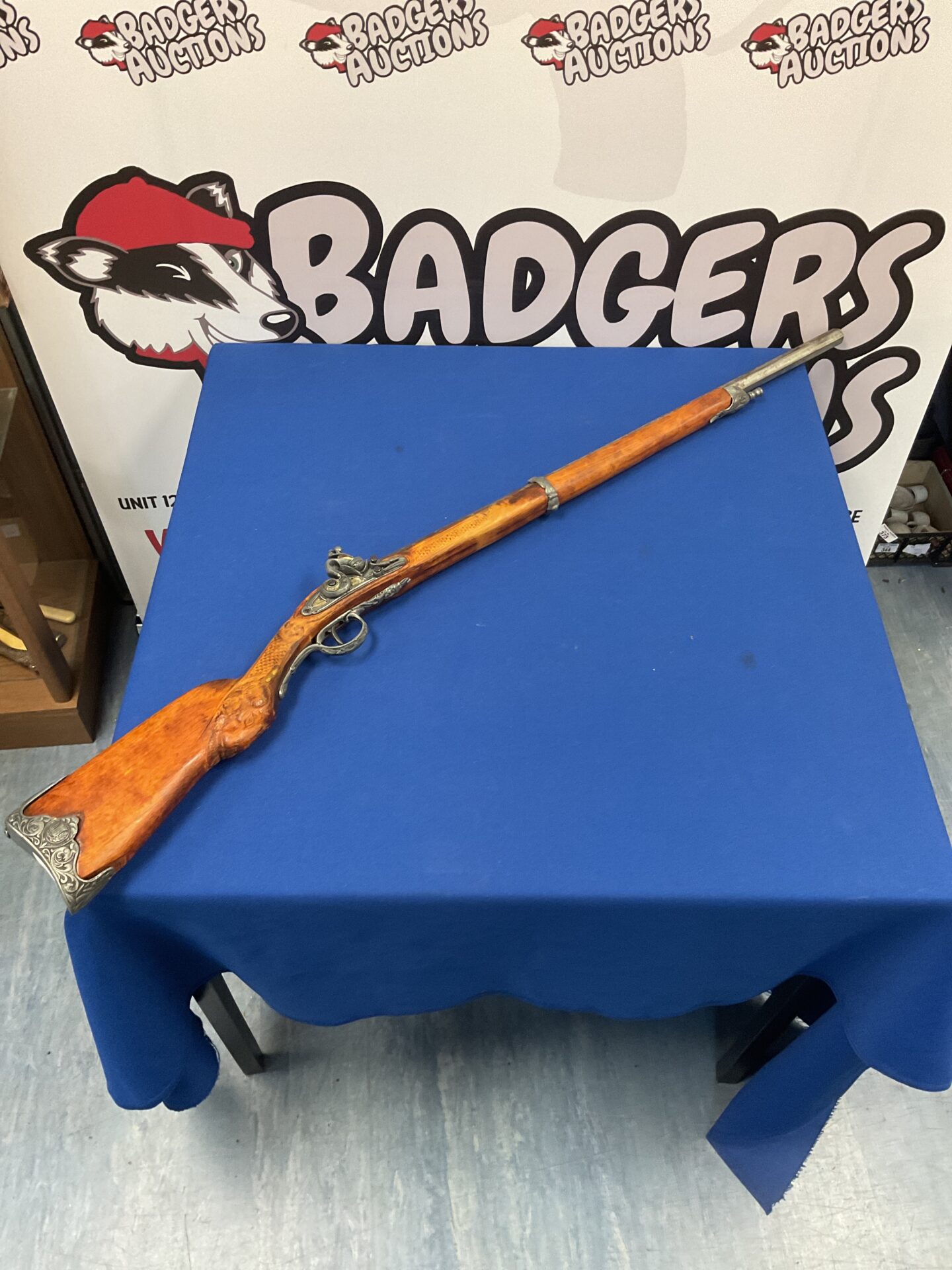 794 Wall hanging musket rifle