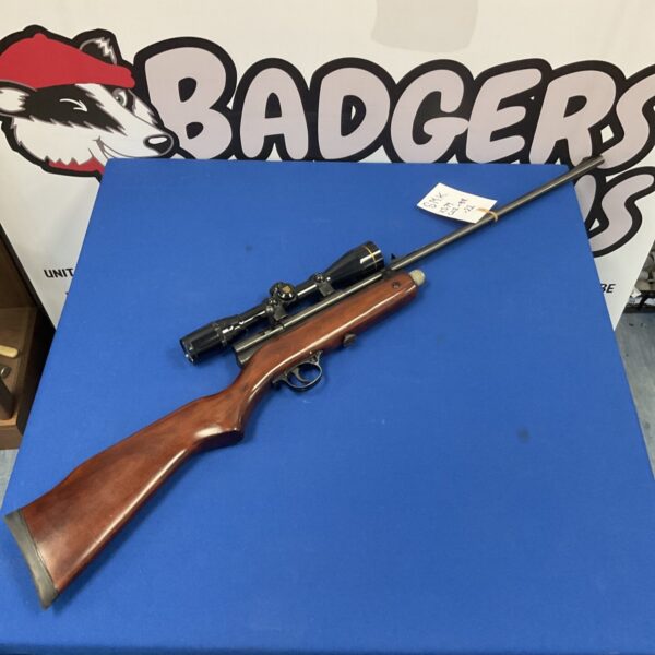 SMK XS79 CO2 .22 rifle with scope, ideal for target practice.