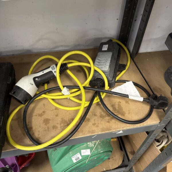 Delphi EV charger cable with flashing fault light, spares or repair.