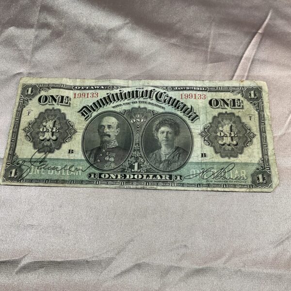 Front of a vintage Dominion of Canada one dollar note.