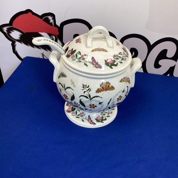 Vintage Portmeirion Botanical Garden soup terrine with floral design.