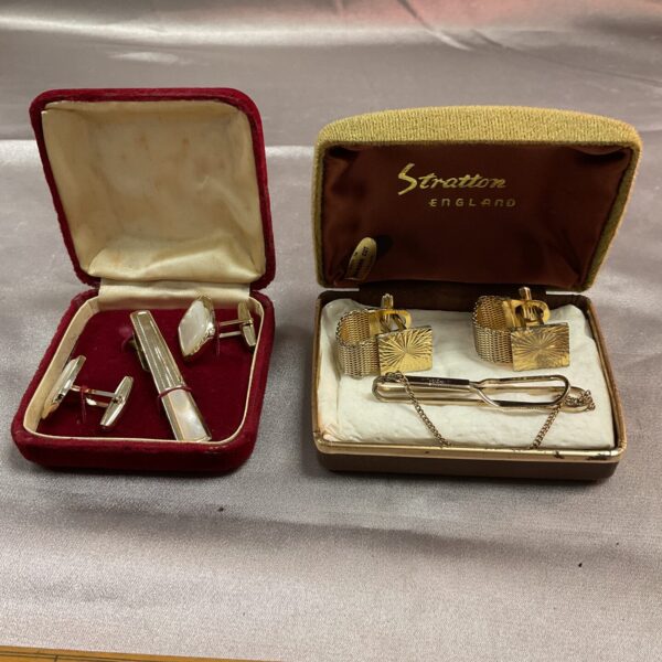 Vintage Stratton cufflinks and tie clips set in original box.