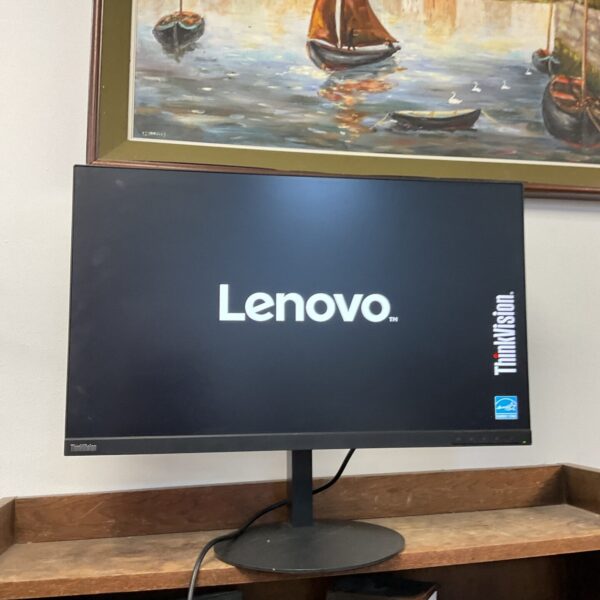 Lenovo Thinkvision 28 inch LED monitor for PC use.