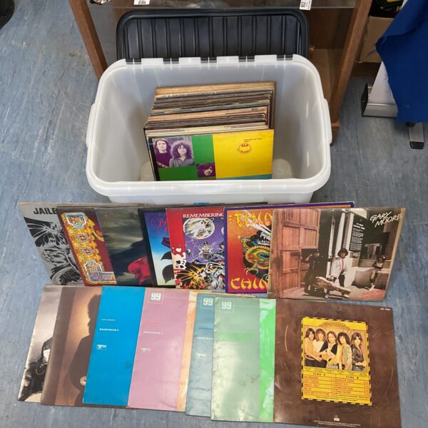 Lot of vintage vinyl records including Thin Lizzy and Hendrix.