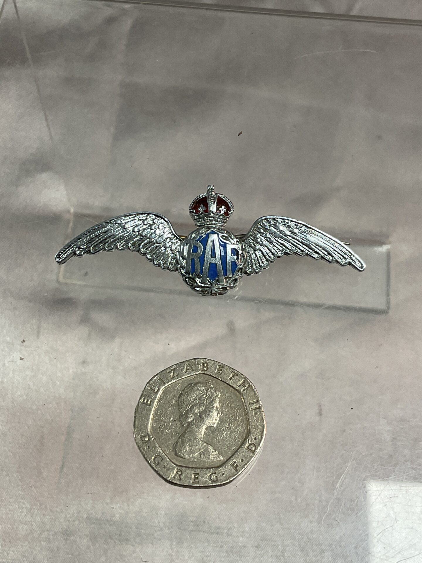 743 WW2 R.A.F Sweetheart brooch
