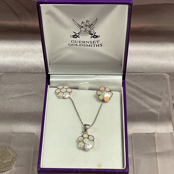 Vintage Guernsey Goldsmiths opal jewellery set, silver necklace and earrings.