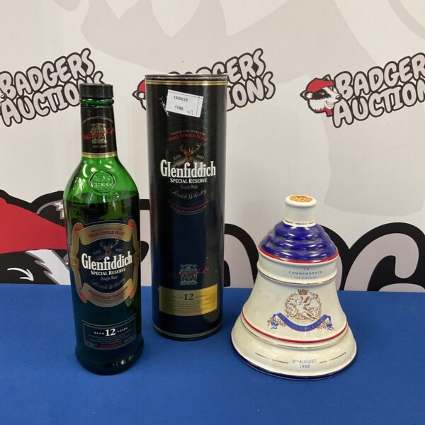 Glenfiddich 12 year old whisky and Bells ceramic bottle collectible lot.