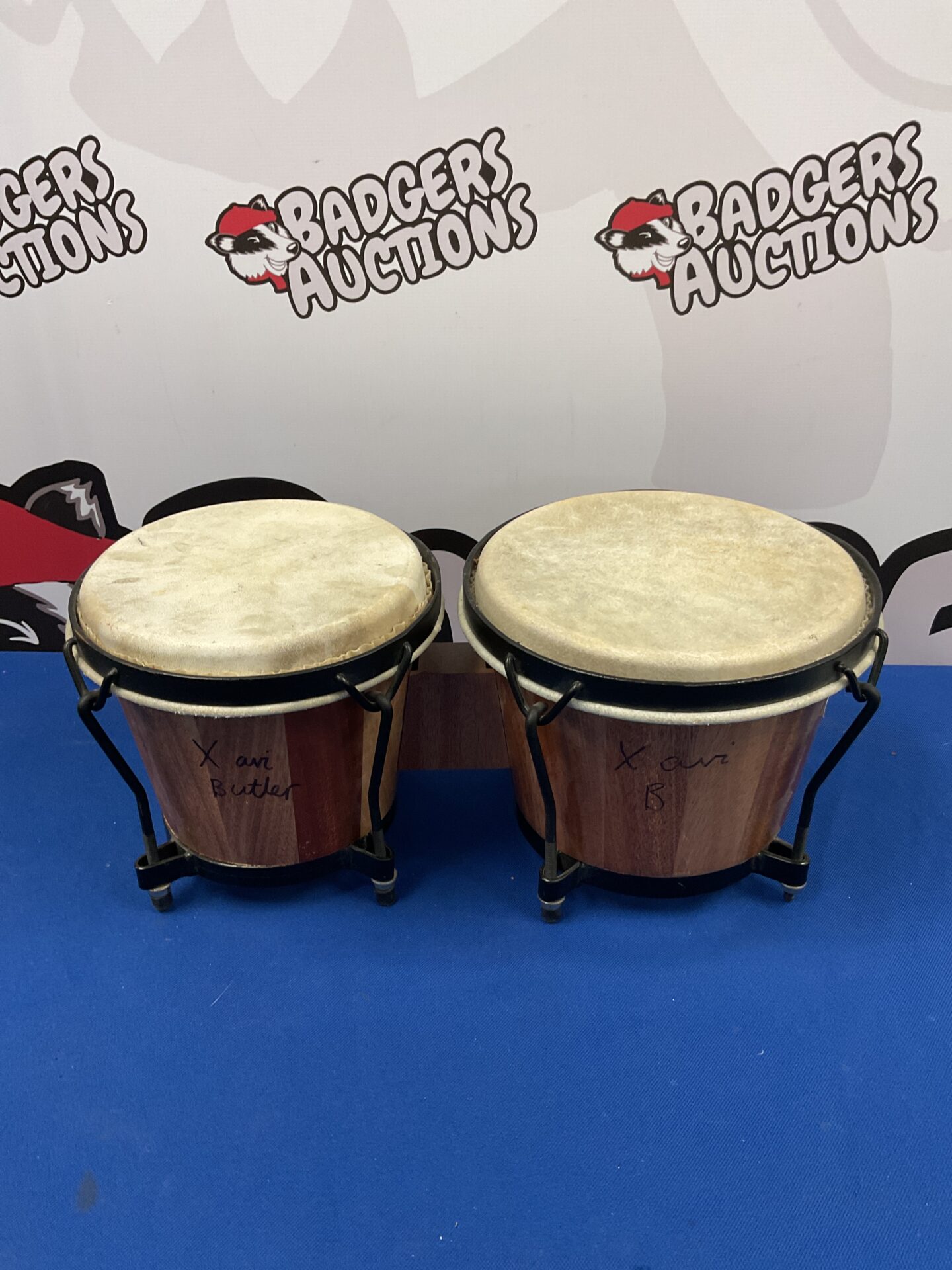 657 Set of indian made bongos