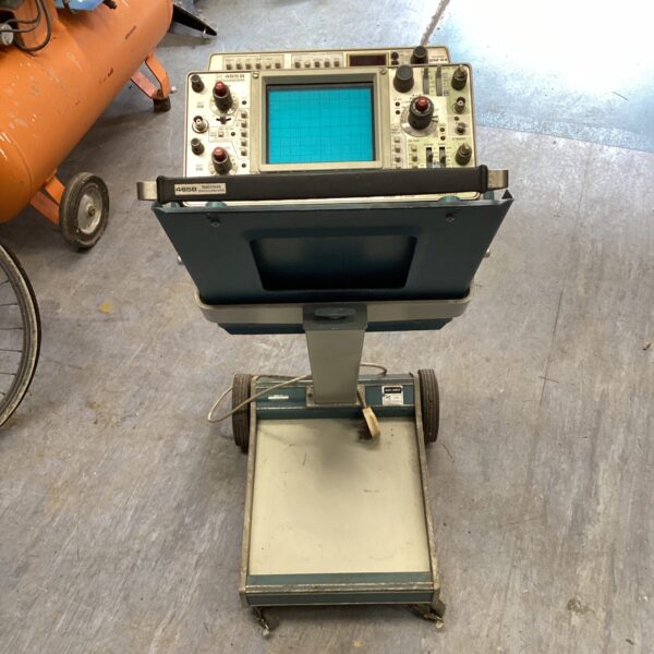 Vintage Tektronix 465B oscilloscope for repair and restoration.