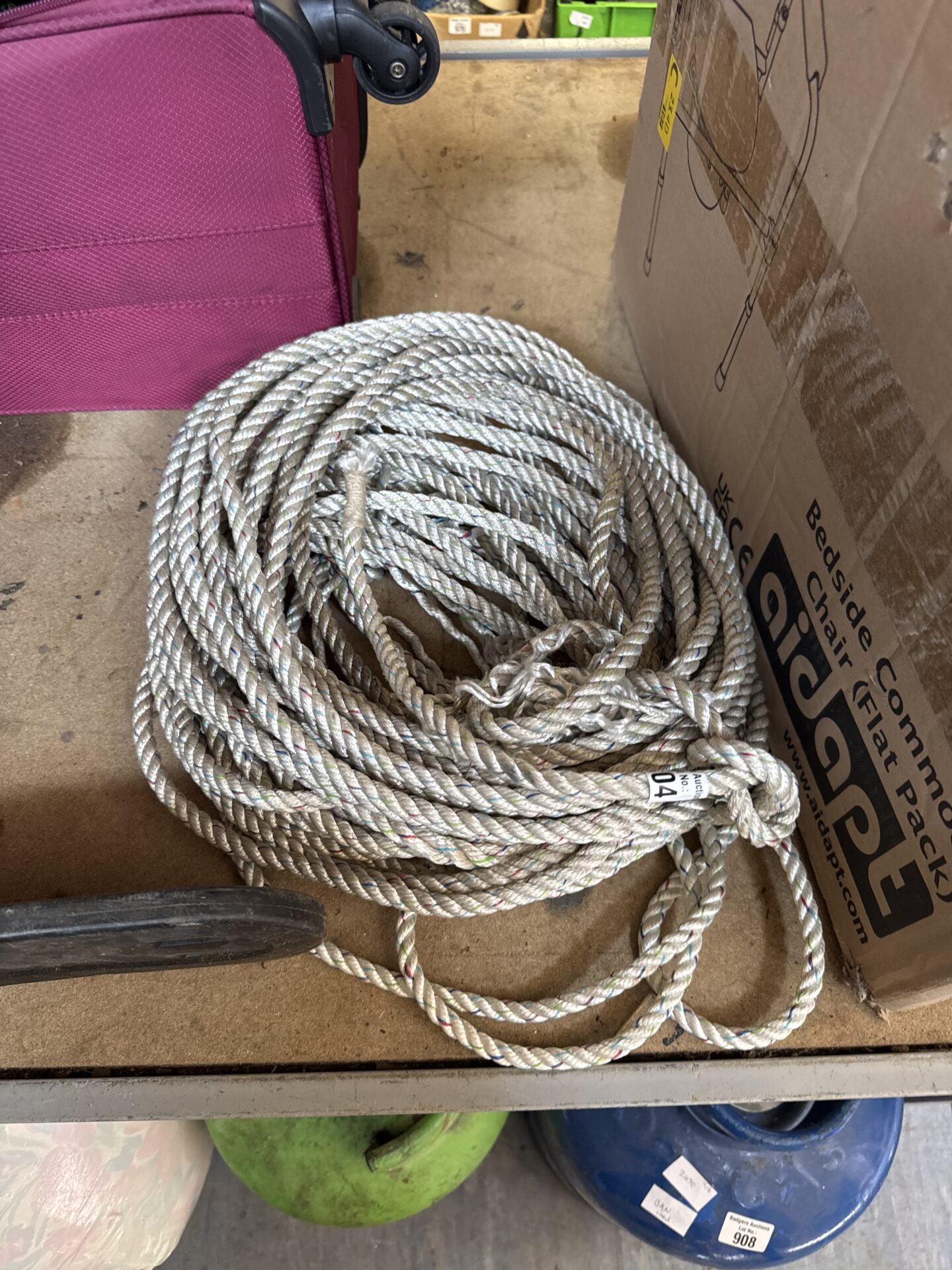 904 Length of nylon rope