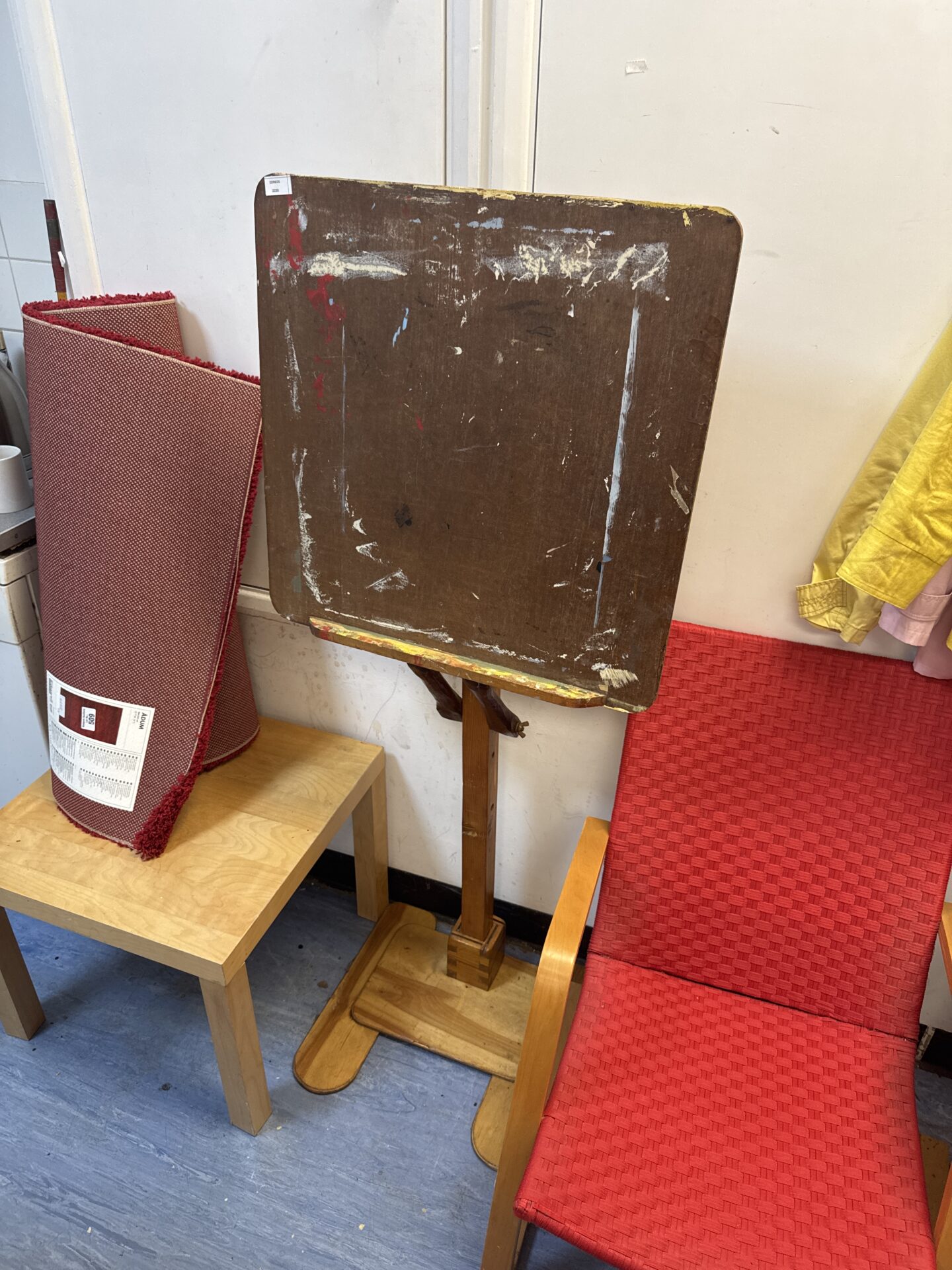524 Wooden lectern used as an artists easel