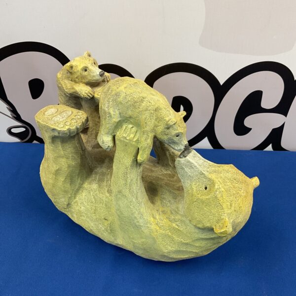 Detailed polar bear and cub ornament for wildlife decor.