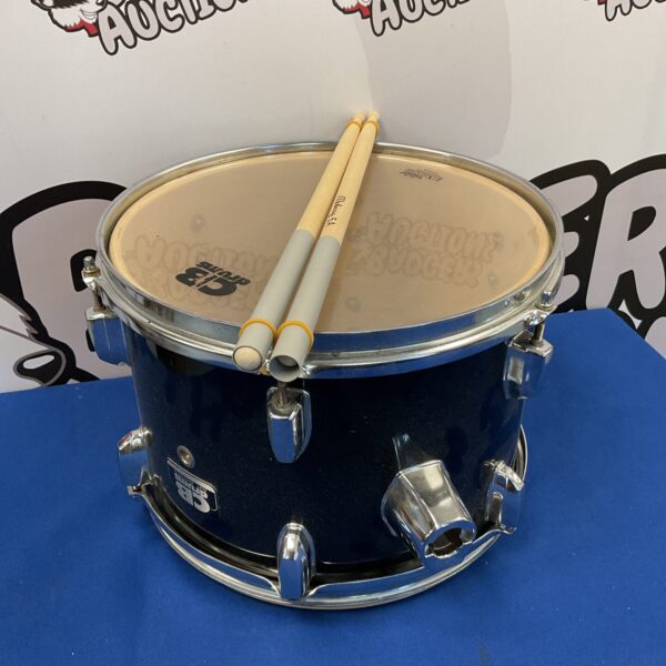 Dark Cb drum kit with Moboog 5A drumsticks included.