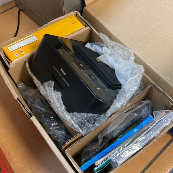 Kodak g610 photo printer dock in used condition.