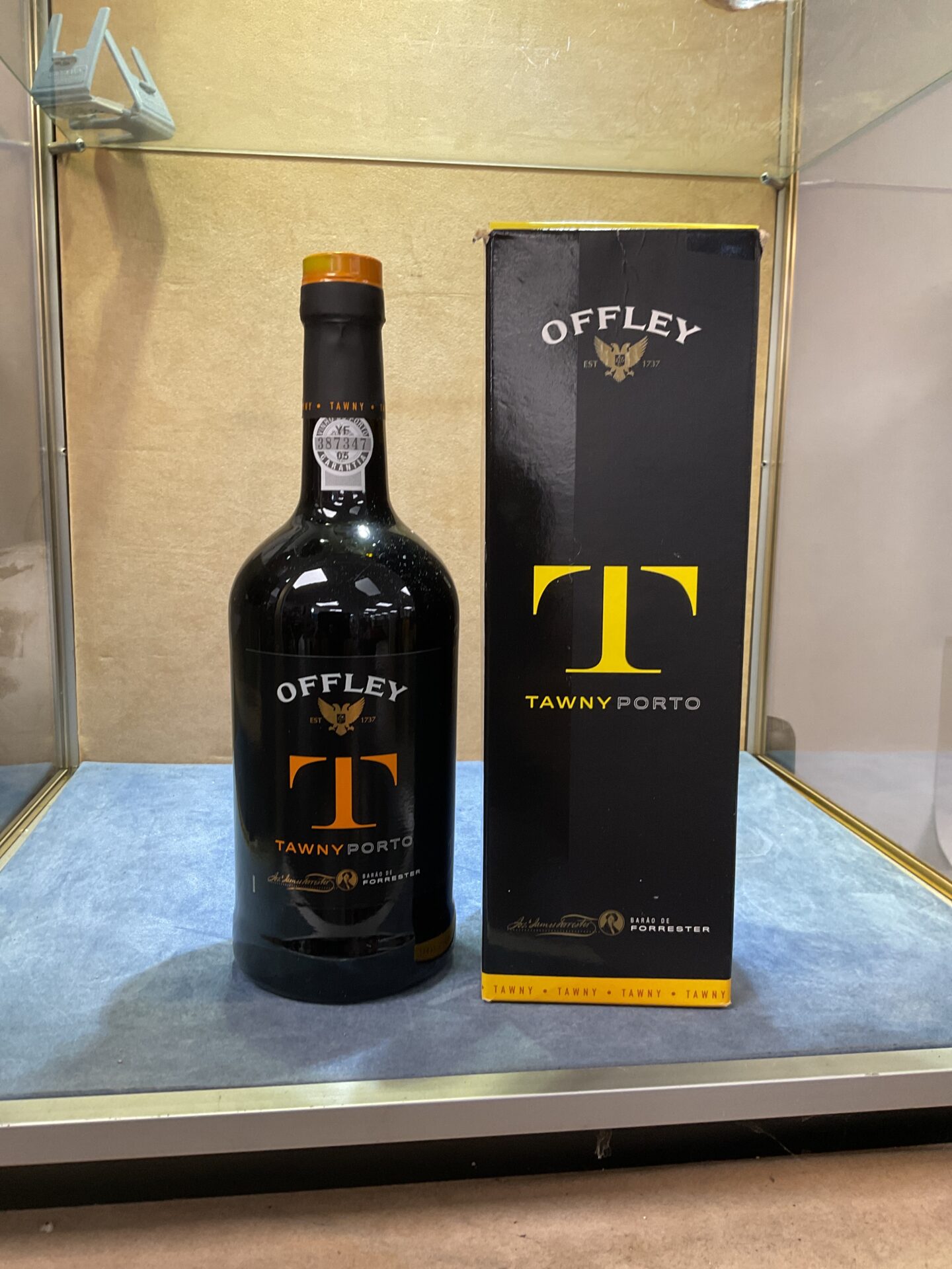 763 750ml bottle of offley tawny port