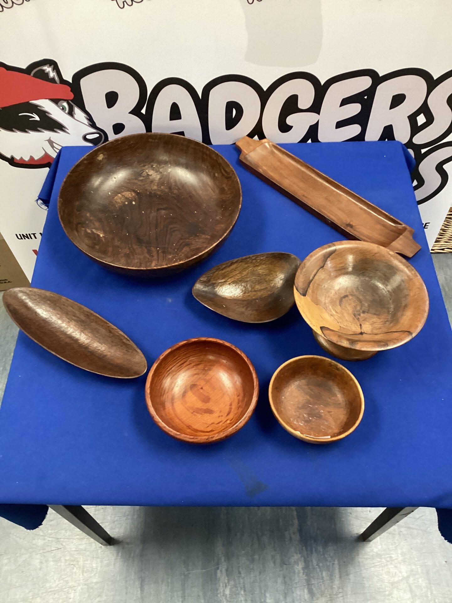 259 Assortment of mixed wooden bowls