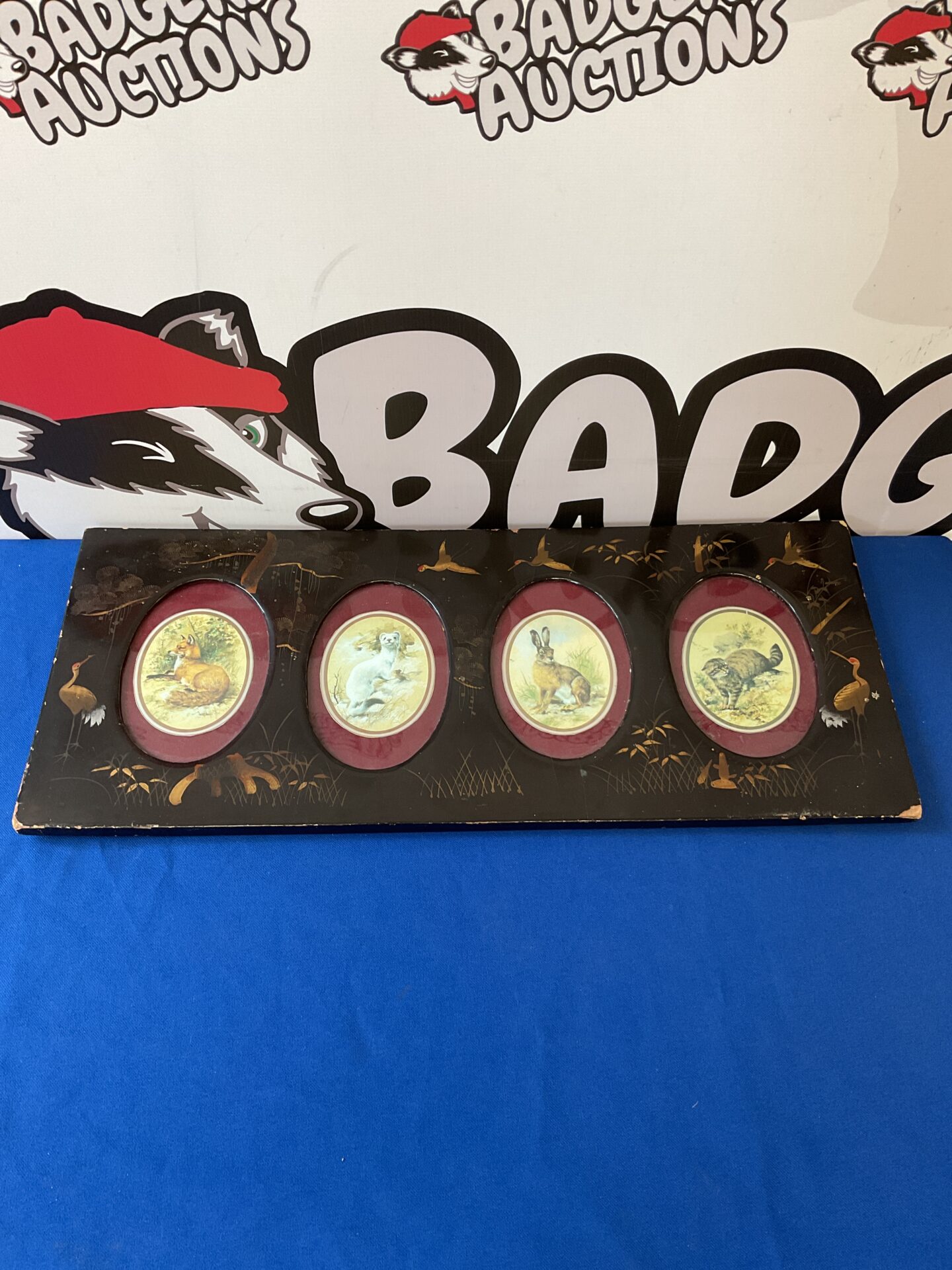 035 Vintage lacquered Japanese photo frame