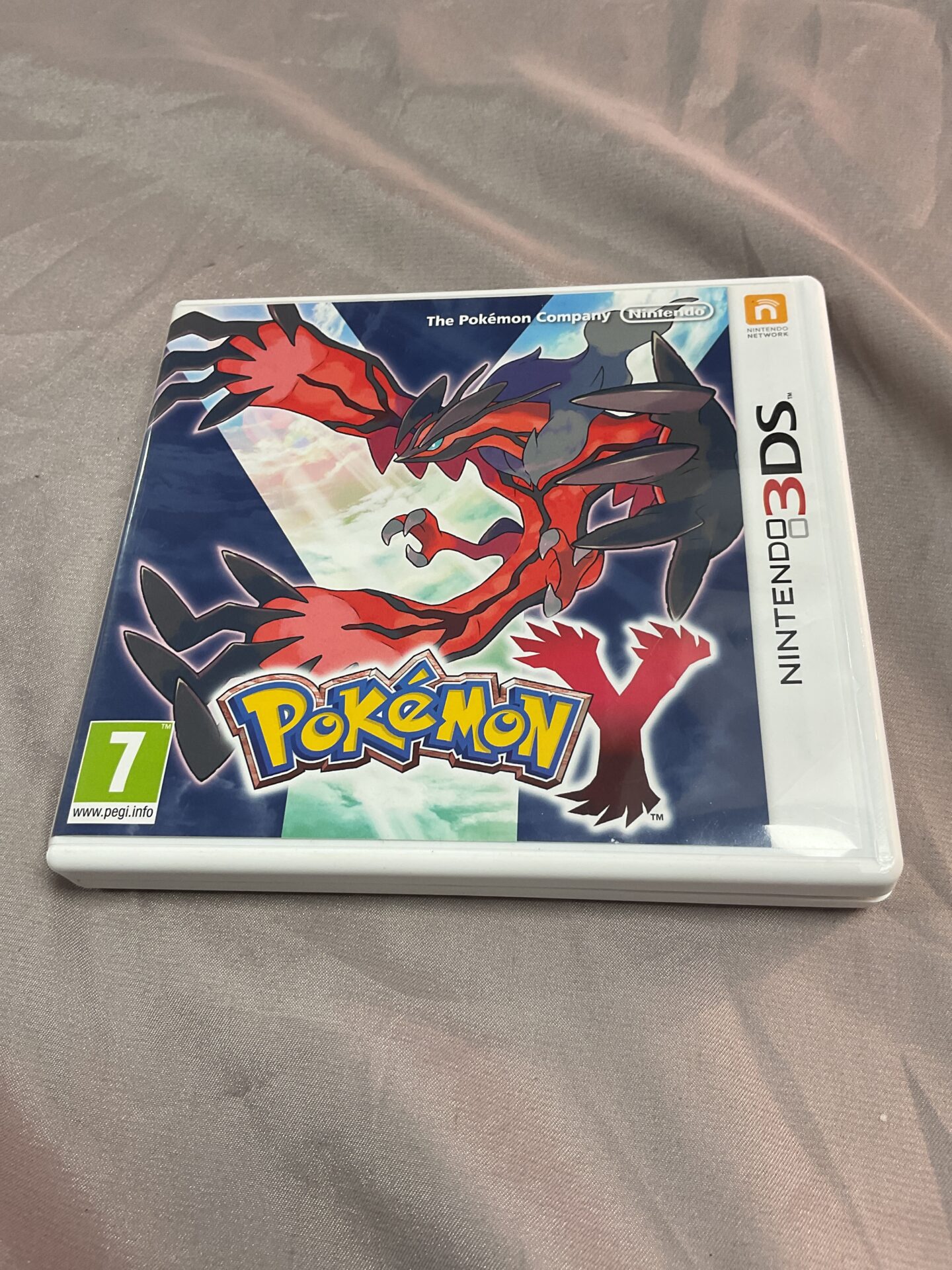 722 Nintendo 3DS Pokemon game cartridge in box with instructions