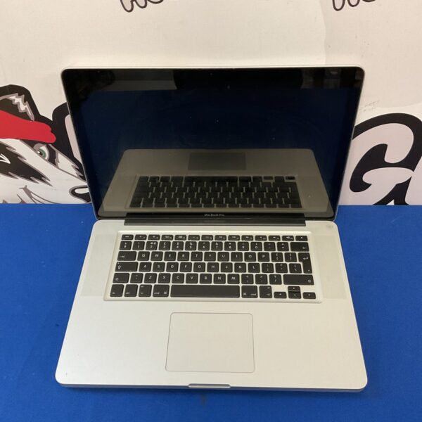 Apple Macbook Pro A1286 laptop for auction, silver finish.