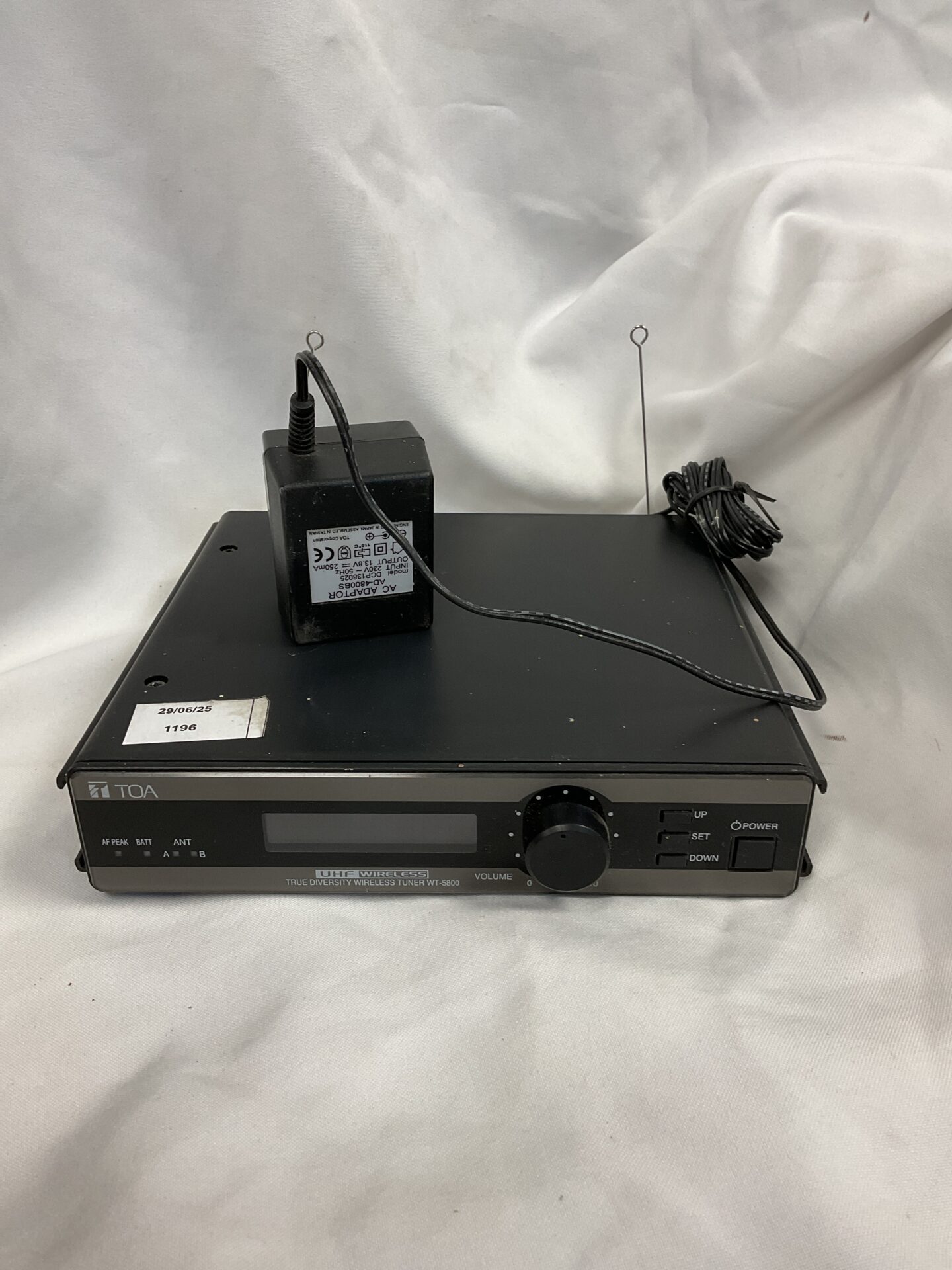 085 Toa uhf wireless true diversity wireless tuner wt-5800