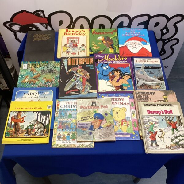 Vintage children’s book lot including Hotspur and 20,000 Leagues Under the Sea.