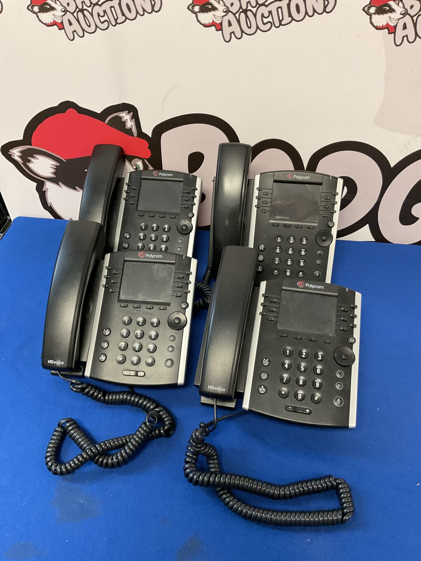130 Four polycom hd voice office desk phones