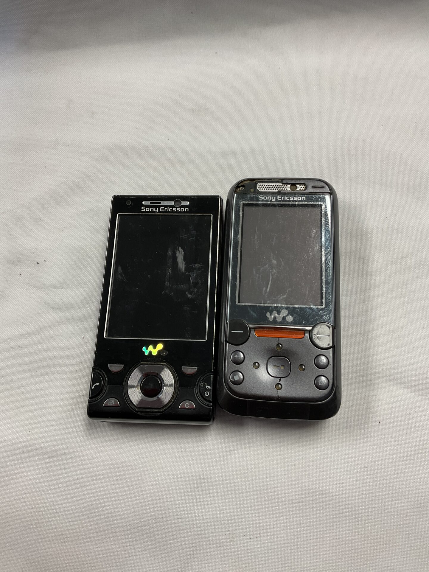 181 Two retro sony walkman phones