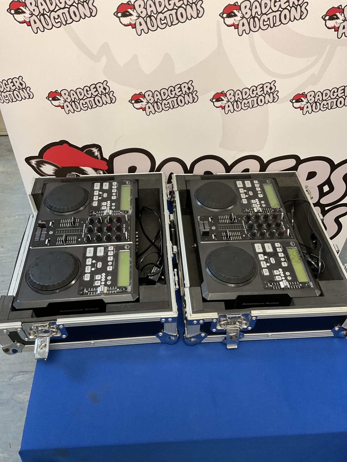094 Two American audio ck-800 cdj units both working