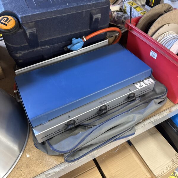 Camping Gaz twin gas stove with carry bag for outdoor cooking.