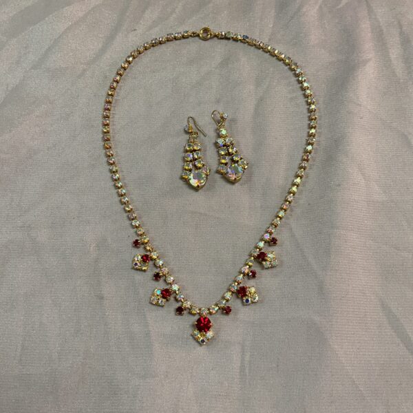 Vintage 1950s red rhinestone cocktail jewellery set necklace and earrings.