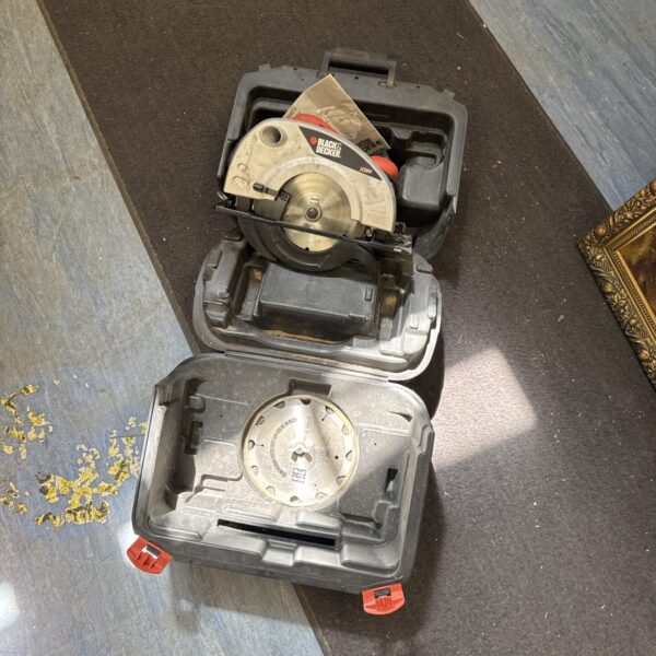 Black & Decker KS24 circular saw in open carrying case.