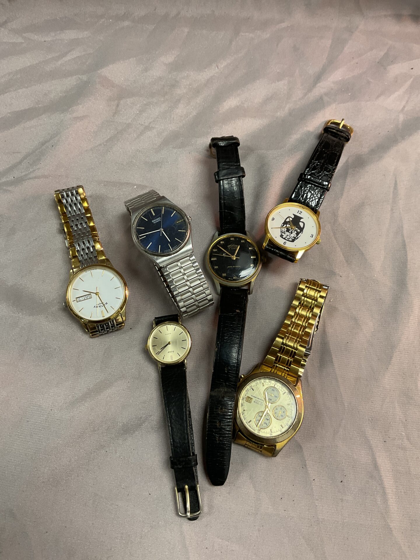702 Tray six Wristwatches including rotary & citizen