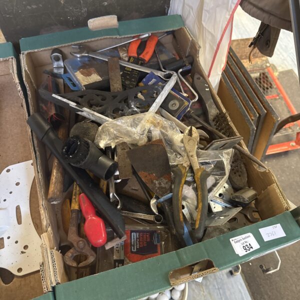 Assorted vintage hand tools in a metal tray, workshop and garden implements.