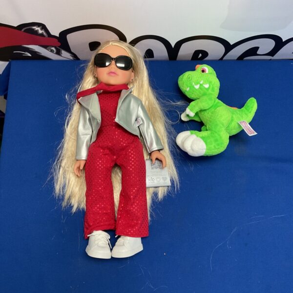 Designafriend Connie and Trevor limited edition doll set.