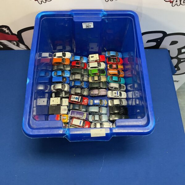 Mixed lot of vintage diecast model cars, including Corgi and Realtoy.
