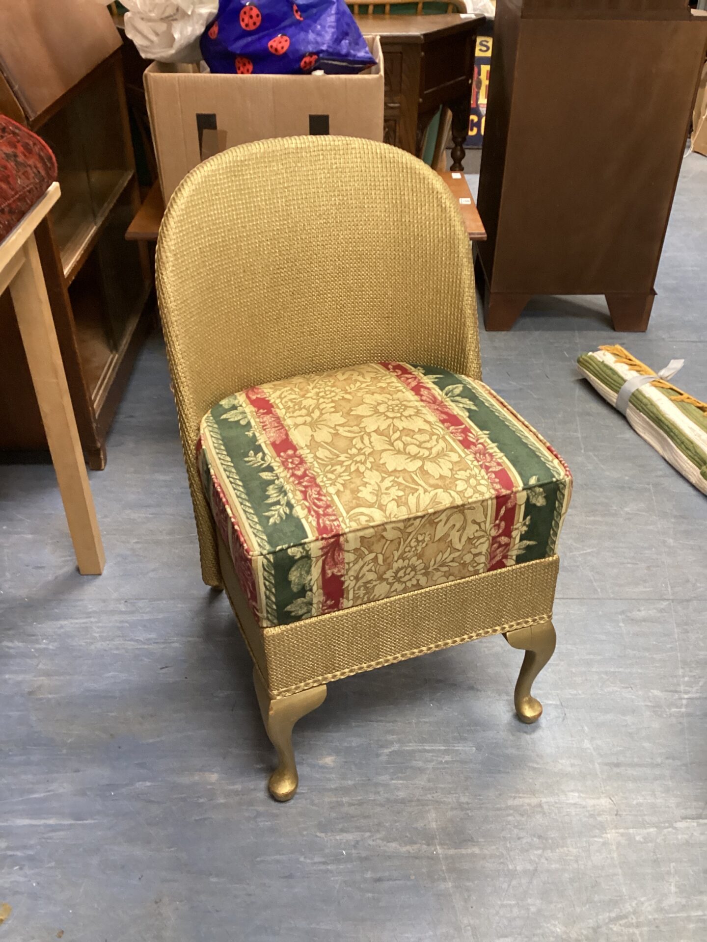 552 Lloyd loom style bedroom chair