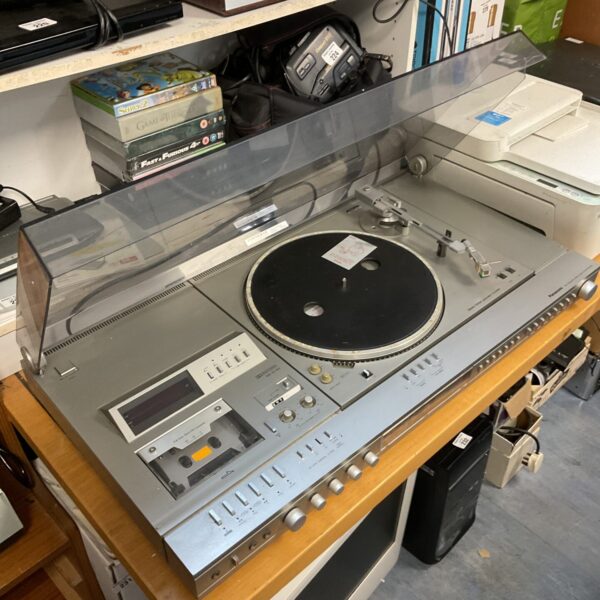 Vintage Panasonic SG-6000 music center with direct drive turntable.