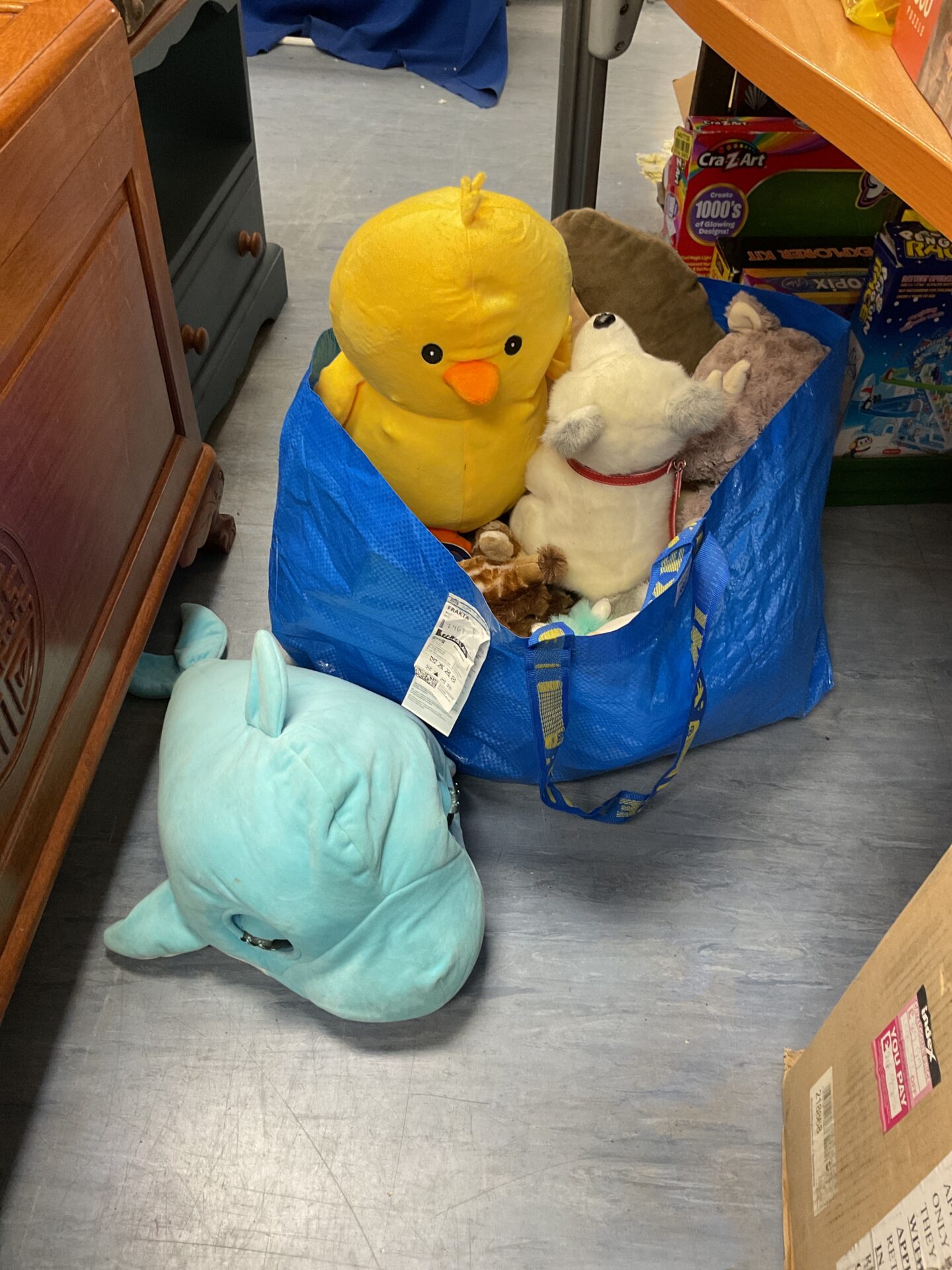 386 Large bag of mixed soft toys