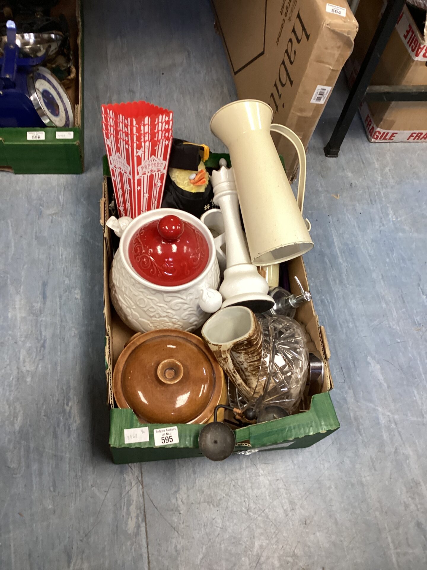 570 Box of mixed inc large rumtopf ceramic jar, popcorn boxes & enamelled rug