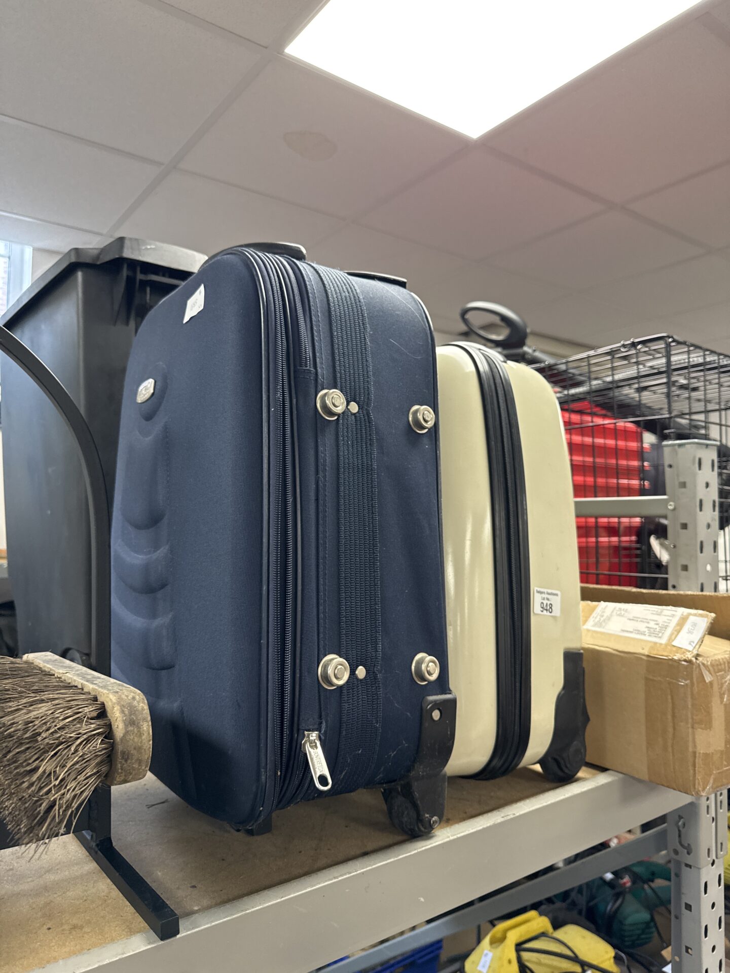 948 Two hand luggage sized bags inc sovereign international