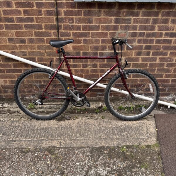 Red Diamondback Traverse bicycle, vintage mountain bike for sale.
