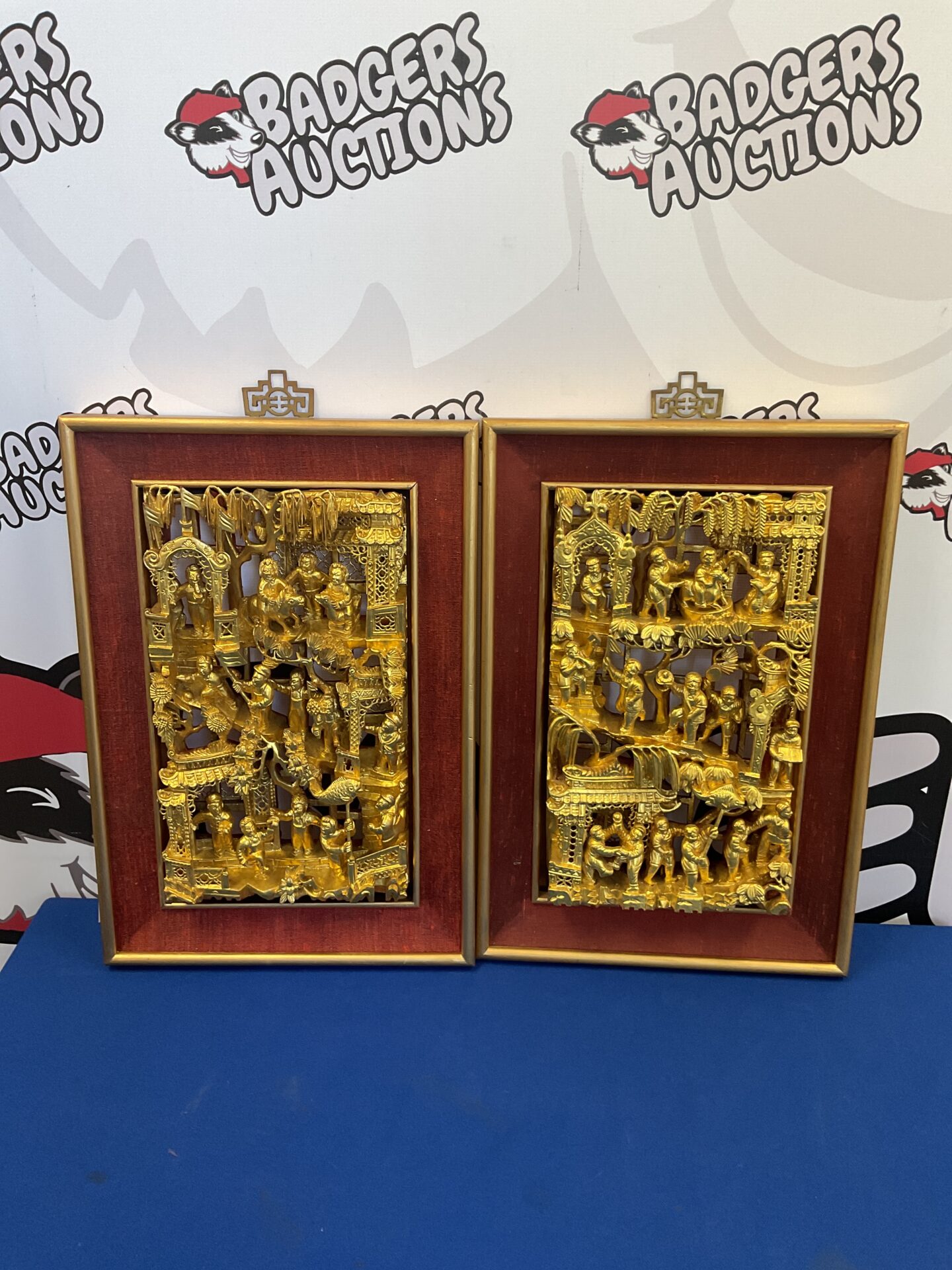030 Pair of vintage gilded chinese carved panels