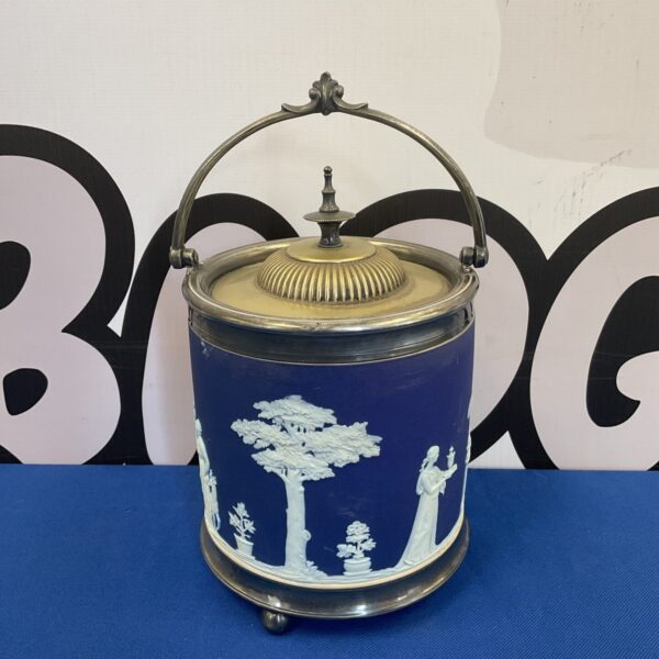 Vintage Wedgwood Jasperware ice bucket in blue and silver plate.