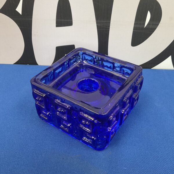 Vibrant cobalt blue Riihimaki Taalari candleholder, vintage Finnish glass design.