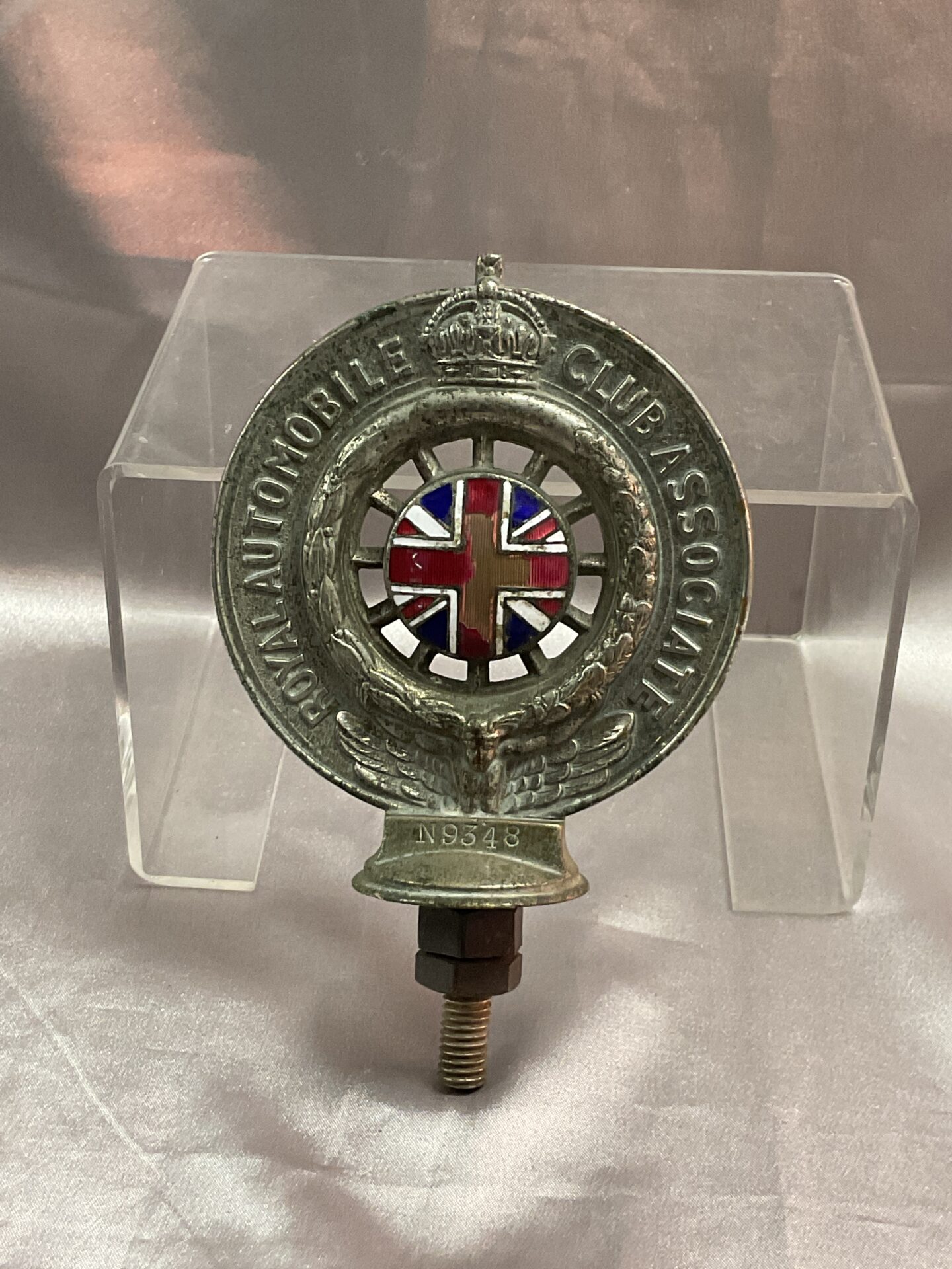 743 Vintage early R A C badge low number N9548