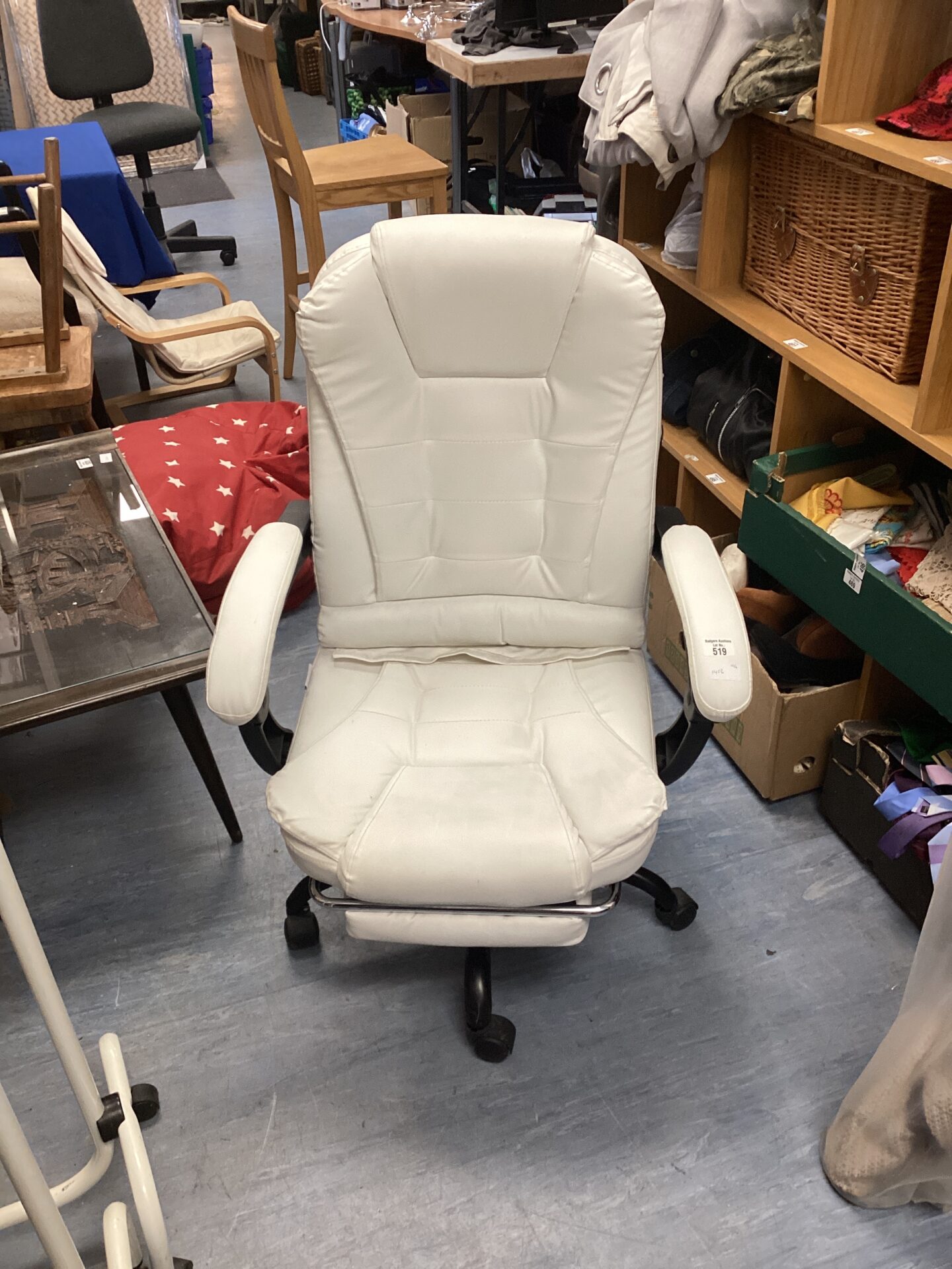 519 White swivel massage chair