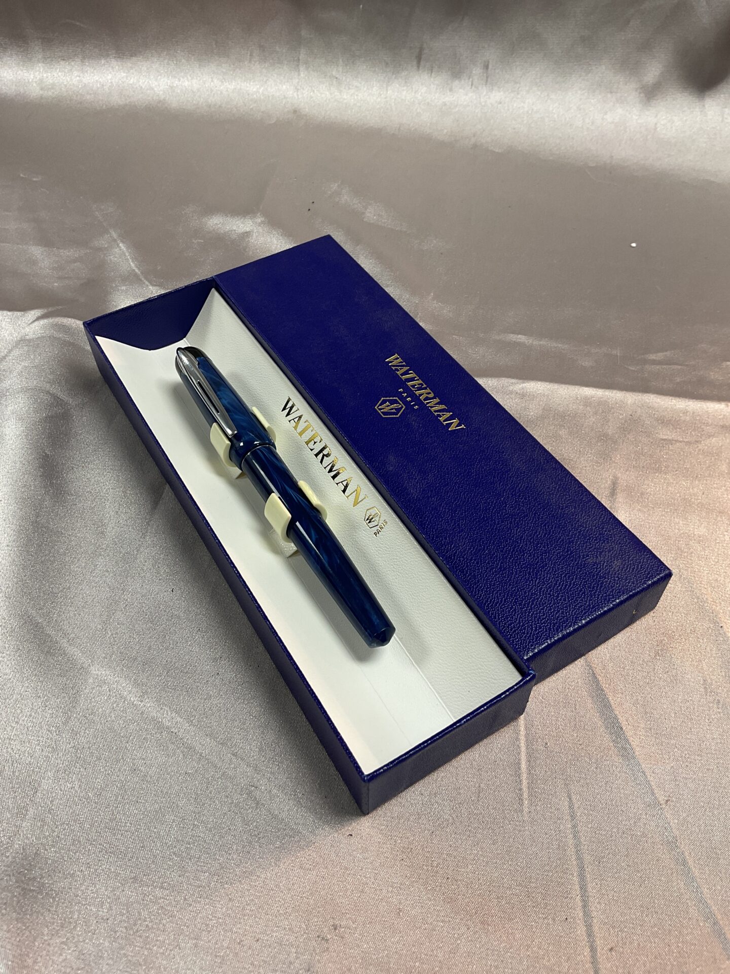 711 Waterman ballpoint pen in box